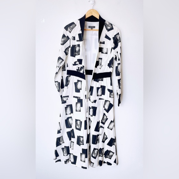 Women’s V-neck Long Sleeve Dress (Size 165/88A, US M) - Picture 3 of 4